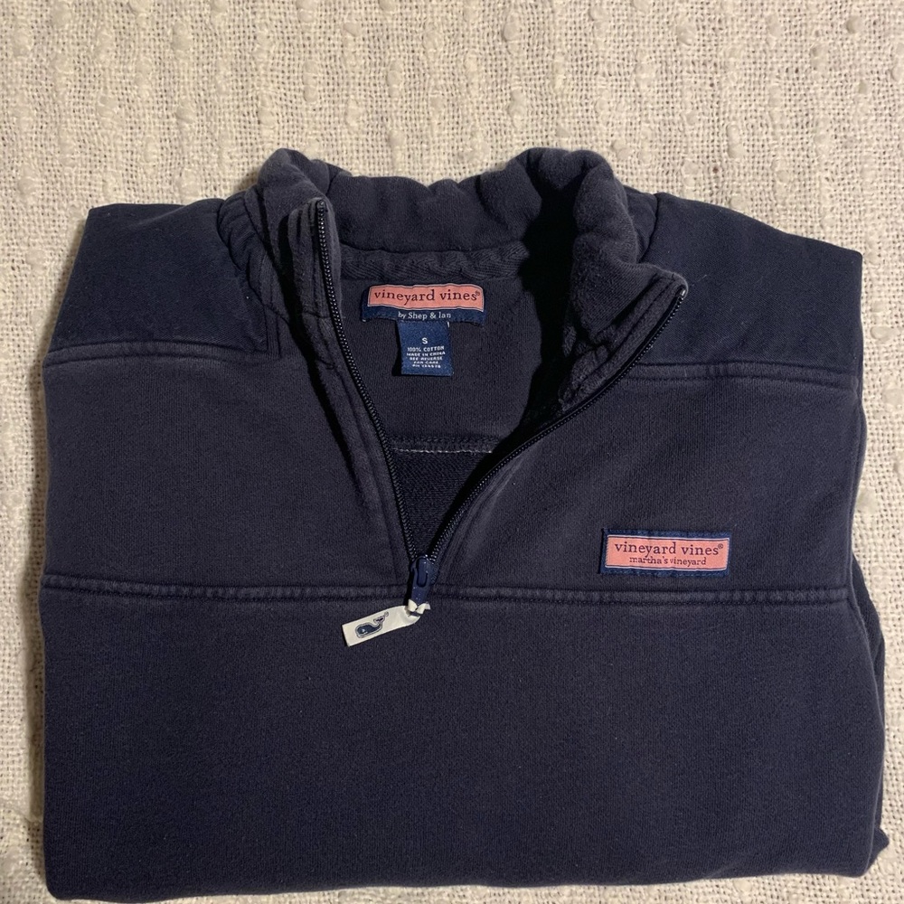 Vineyard vines 1/4 zip pull over sweatshirt